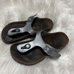 Birkenstock Gizeh Silver Youth Sandals size 30